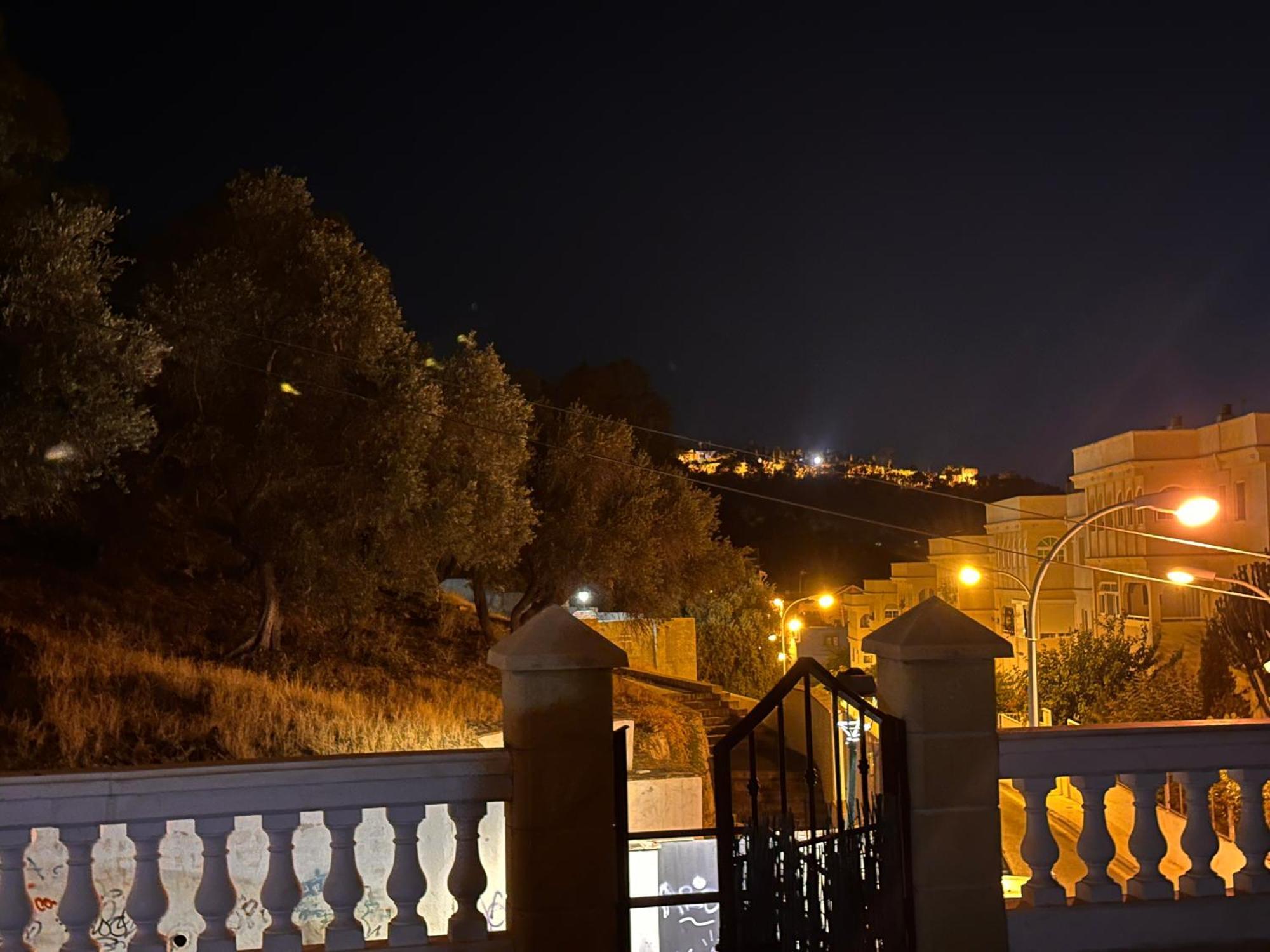 マラガ The House In Toquero Solarium Views To The Alcazabaヴィラ エクステリア 写真